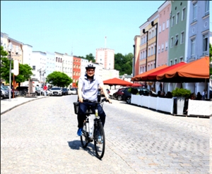 Landrat Max Heimerl radelt mit beim Stadtradeln 2022